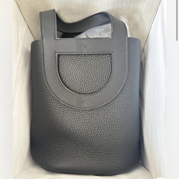 Hermes In The Loop 18 PM Black Taurillon Clemente Handbag GHW - Picture 1 of 6